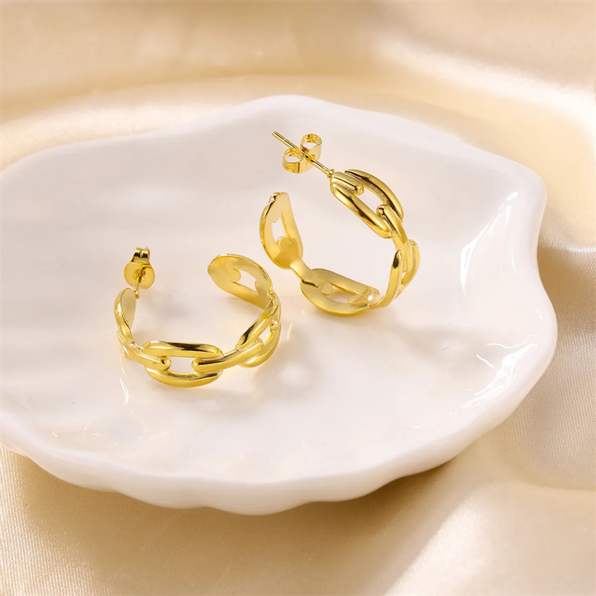 1 Pair Elegant C Shape Stainless Steel Ear Studs