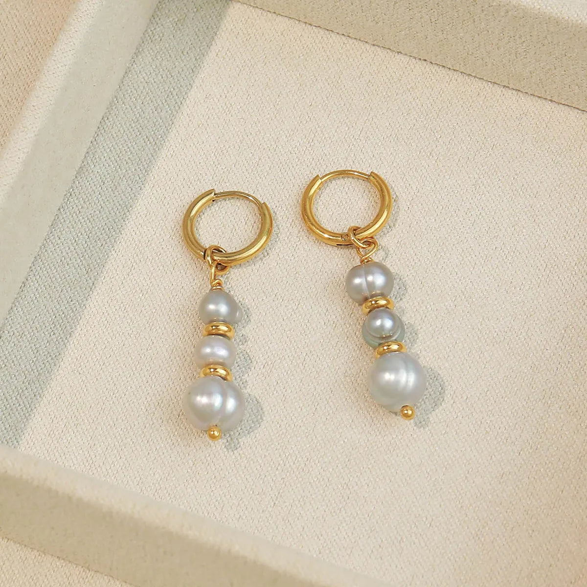 1 Pair Elegant Classic Style Geometric Beaded Freshwater Pearl Copper Drop Earrings