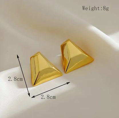 1 Pair Elegant Classic Style Geometric Trapezoid Copper 18K Gold Plated Ear Studs