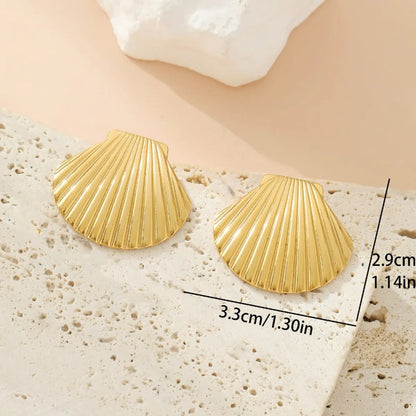 1 Pair Elegant Classic Style Heart Shape Snails Shell 304 Stainless Steel Ear Studs