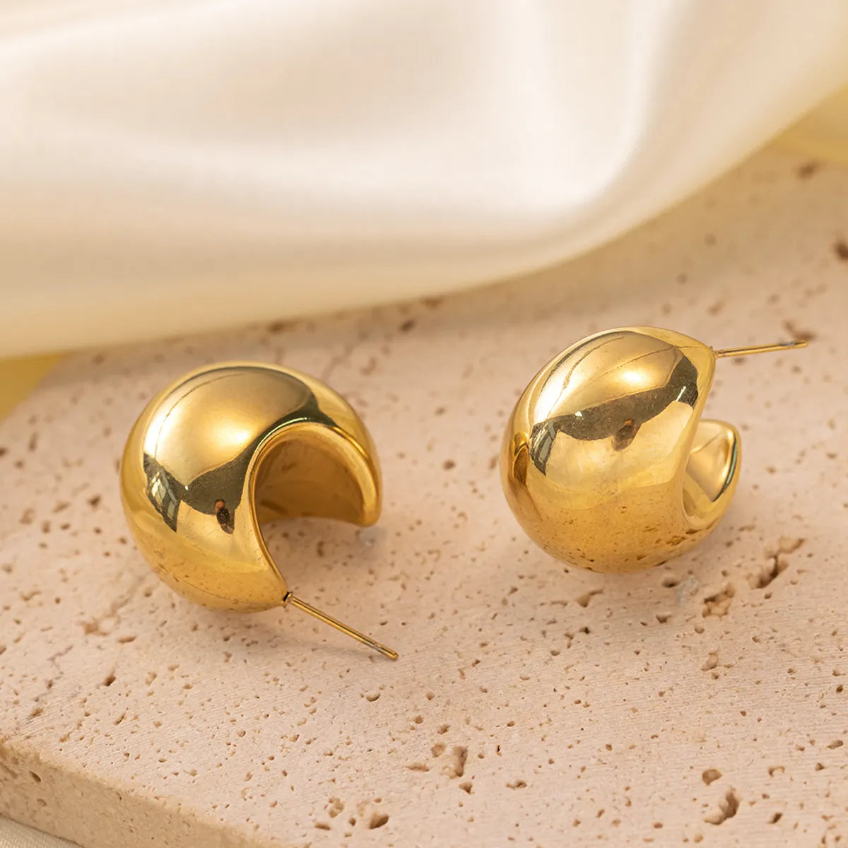 1 Pair Elegant Classic Style Solid Color Plating Stainless Steel 18k Gold Plated Ear Studs