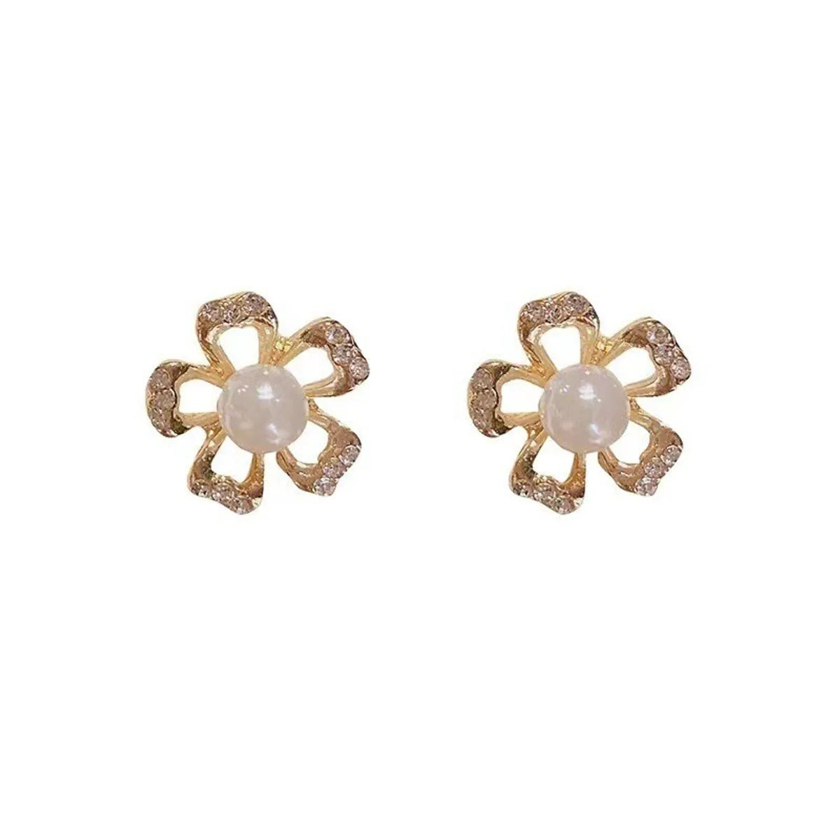 1 Pair Elegant Classic Style Streetwear Flower Petal Inlay Alloy Artificial Pearls Ear Studs