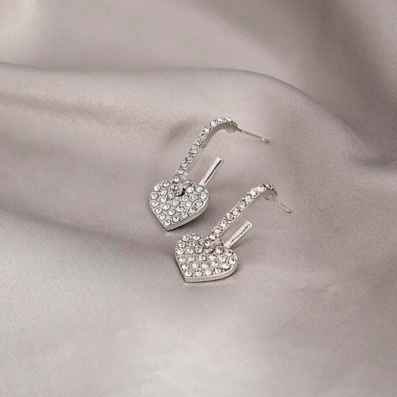 1 Pair Elegant Classic Style Streetwear Heart Shape Inlay Alloy Rhinestones Drop Earrings