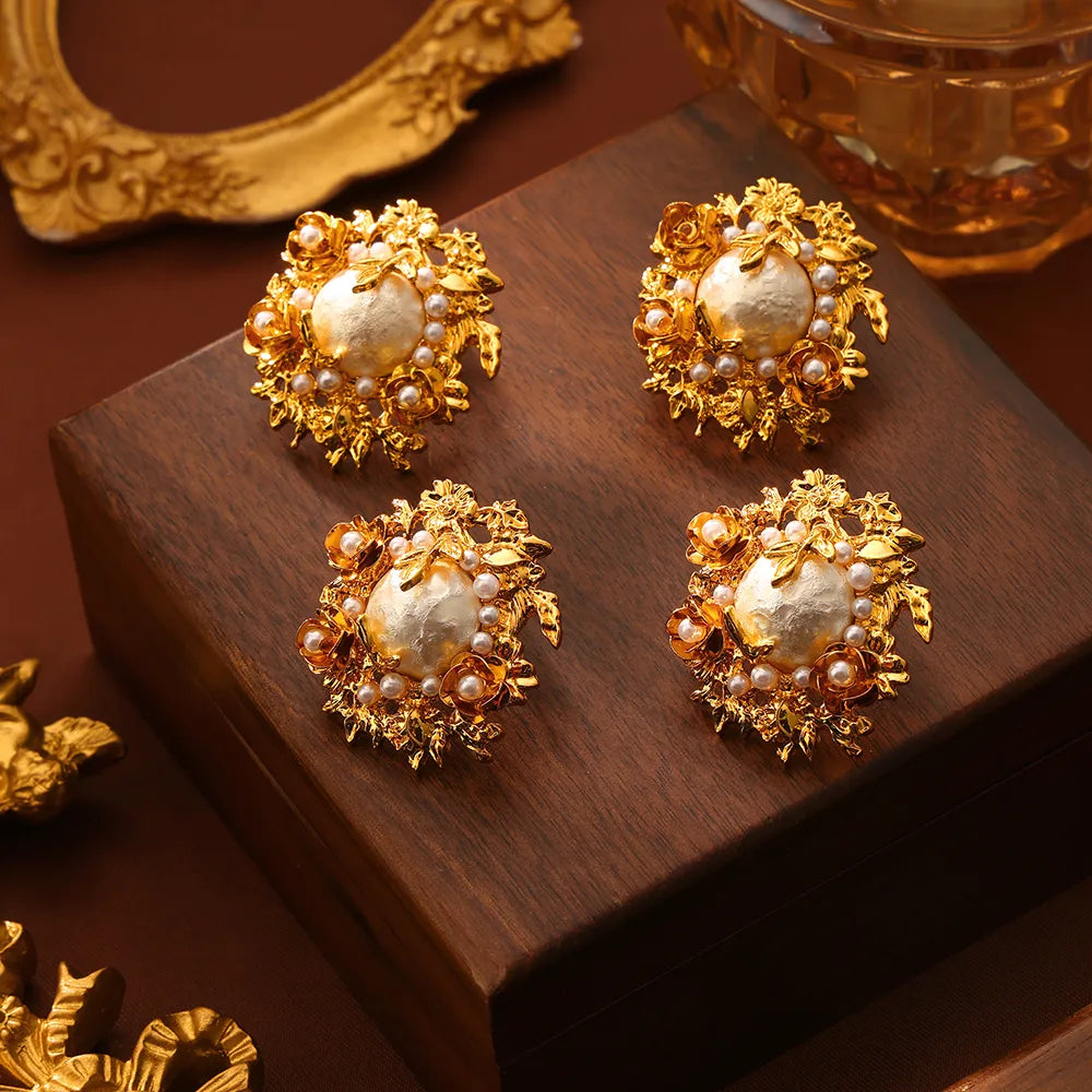 1 Pair Elegant Classical Retro Round Flower Inlay Copper Artificial Pearls Freshwater Pearl 18K Gold Plated Ear Studs