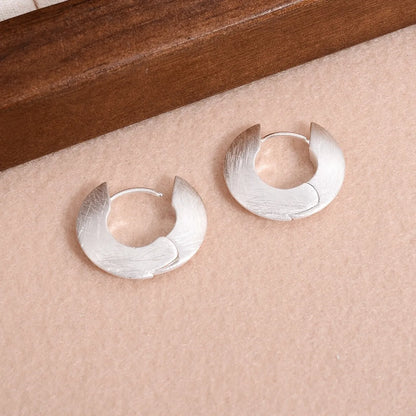 1 Pair Elegant Classical Simple Style Solid Color Plating Alloy Silver Plated Ear Studs