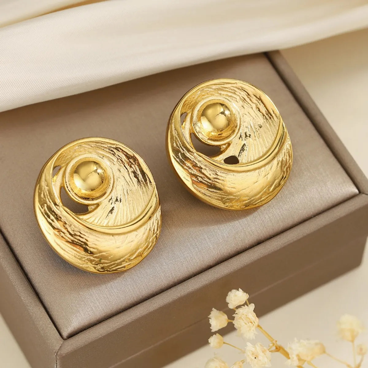 1 Pair Elegant Classical Solid Color Irregular 304 Stainless Steel 18K Gold Plated Ear Studs