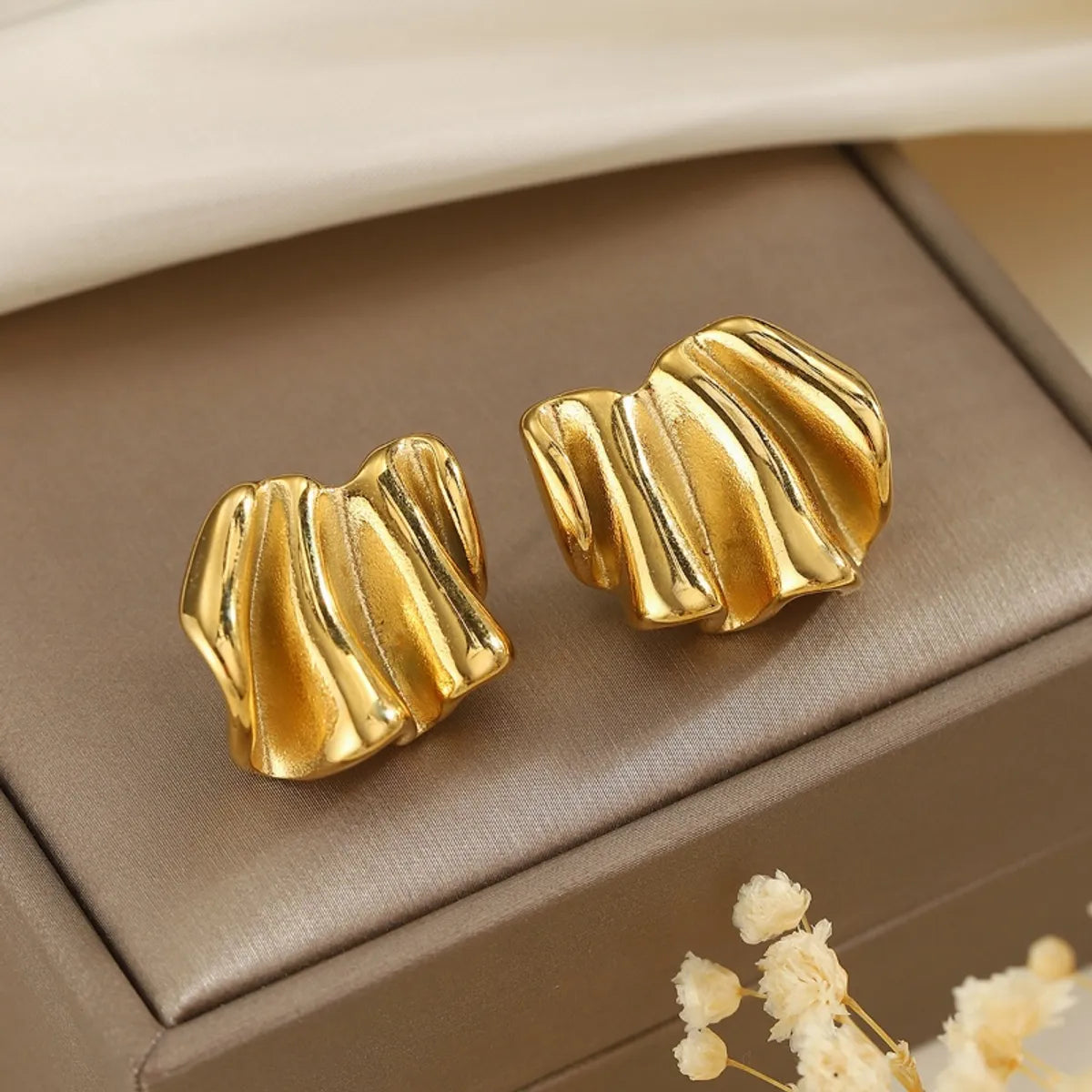 1 Pair Elegant Classical Solid Color Irregular 304 Stainless Steel 18K Gold Plated Ear Studs