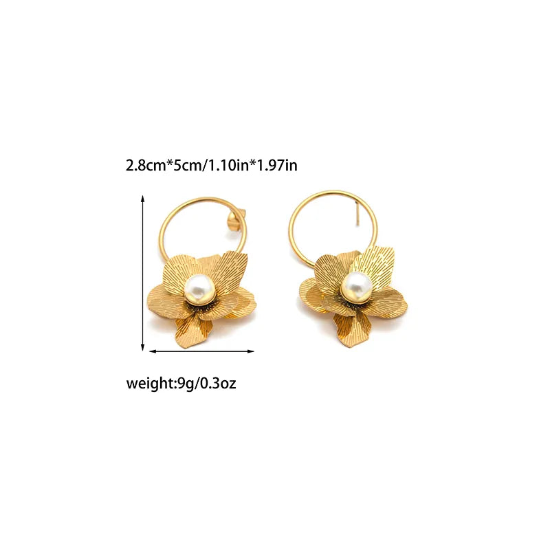 1 Pair Elegant Classical Sweet Flower Hollow Out Inlay 304 Stainless Steel Pearl 14K Gold Plated Drop Earrings Ear Studs