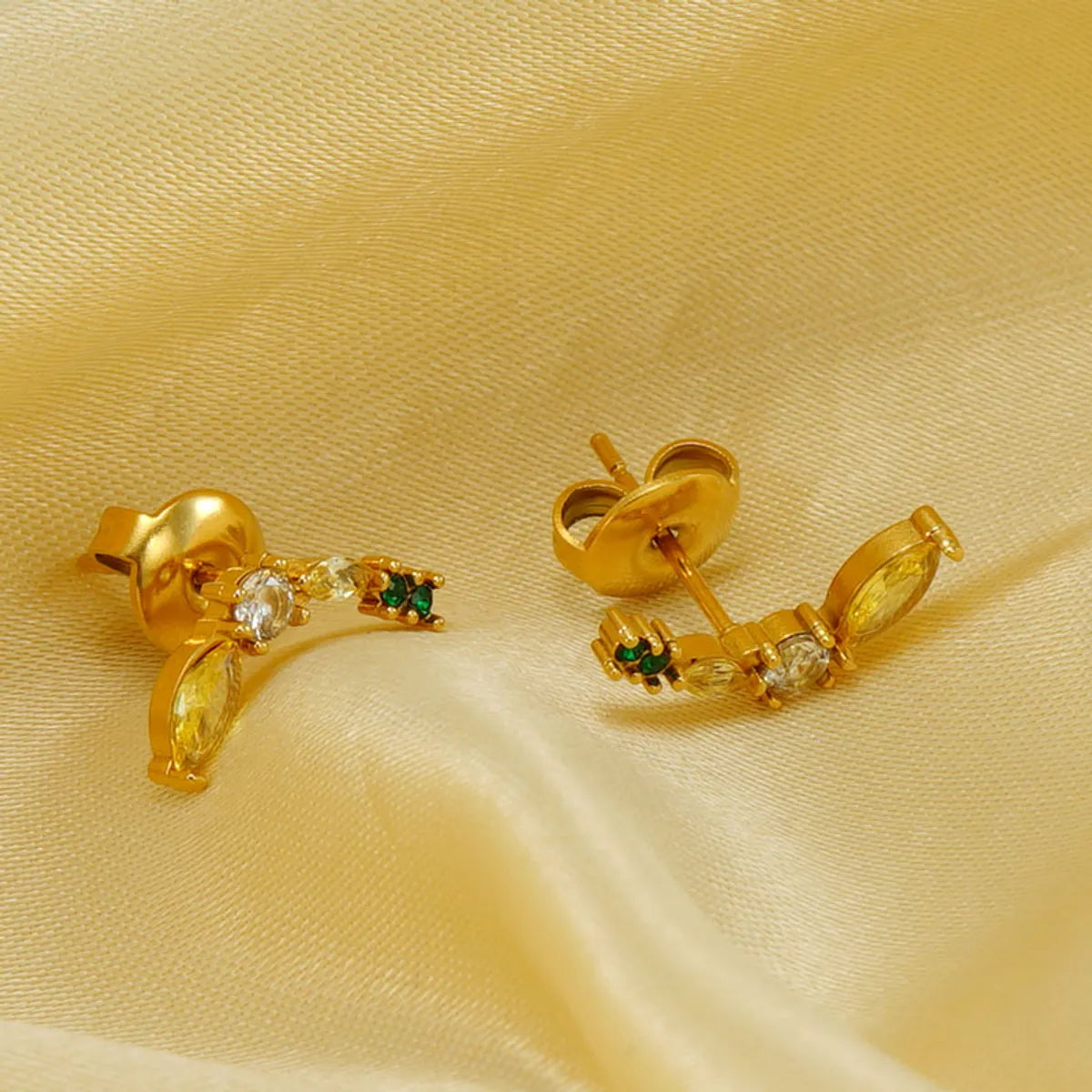 1 Pair Elegant Cute Lady Wreath Plating Inlay Stainless Steel Zircon 18k Gold Plated Ear Studs