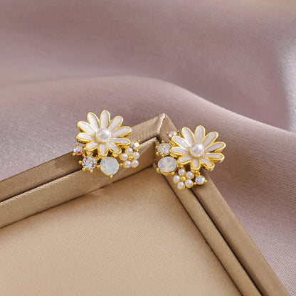 1 Pair Elegant Cute Sweet Flower Inlay Alloy Rhinestones Pearl Ear Studs