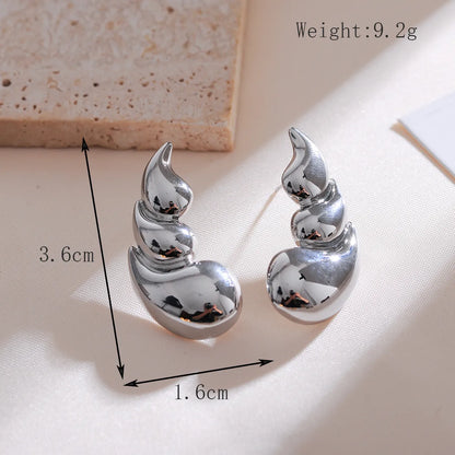 1 Pair Elegant Cute Water Droplets Croissant Solid Color Copper Ear Studs