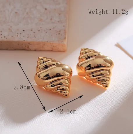 1 Pair Elegant Cute Water Droplets Croissant Solid Color Copper Ear Studs