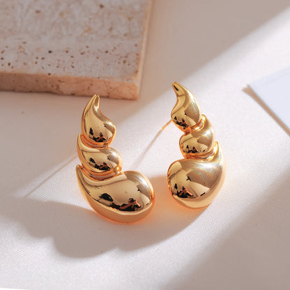 1 Pair Elegant Cute Water Droplets Croissant Solid Color Copper Ear Studs