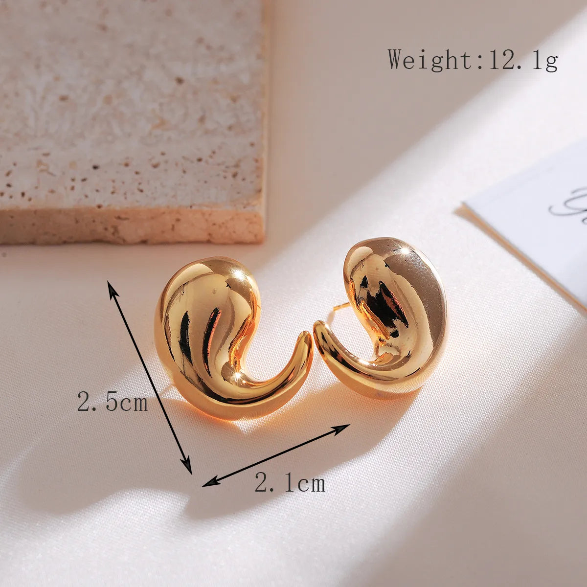 1 Pair Elegant Cute Water Droplets Croissant Solid Color Copper Ear Studs