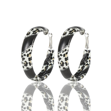 1 Pair Elegant Ethnic Style Lattice Pu Leather Earrings