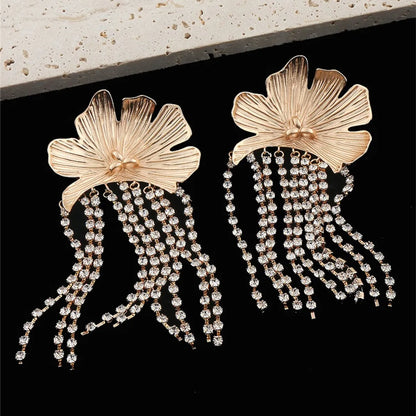 1 Pair Elegant Exaggerated Flower Plating Inlay Alloy Rhinestones Gold Plated Silver Plated Drop Earrings