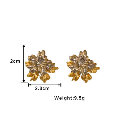 1 Pair Elegant Flower Alloy Gold Plated Silver Plated Ear Studs