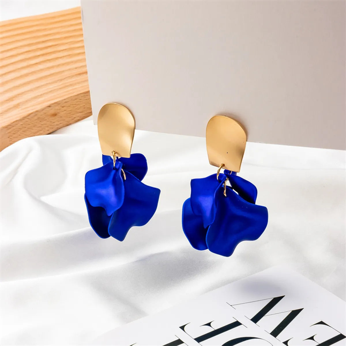 1 Pair Elegant Flower Alloy Plating Women'S Drop Earrings