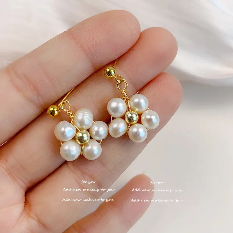 1 Pair Elegant Flower Freshwater Pearl Handmade Drop Earrings