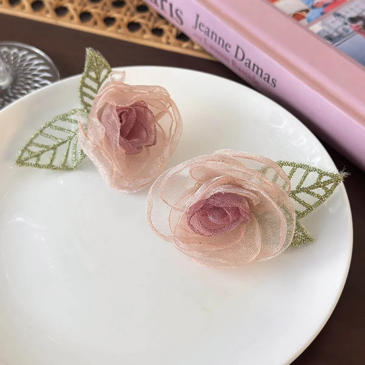 1 Pair Elegant Flower Gauze Ear Studs