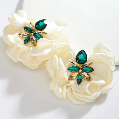 1 Pair Elegant Flower Inlay Alloy Rhinestones K Gold Plated Ear Studs