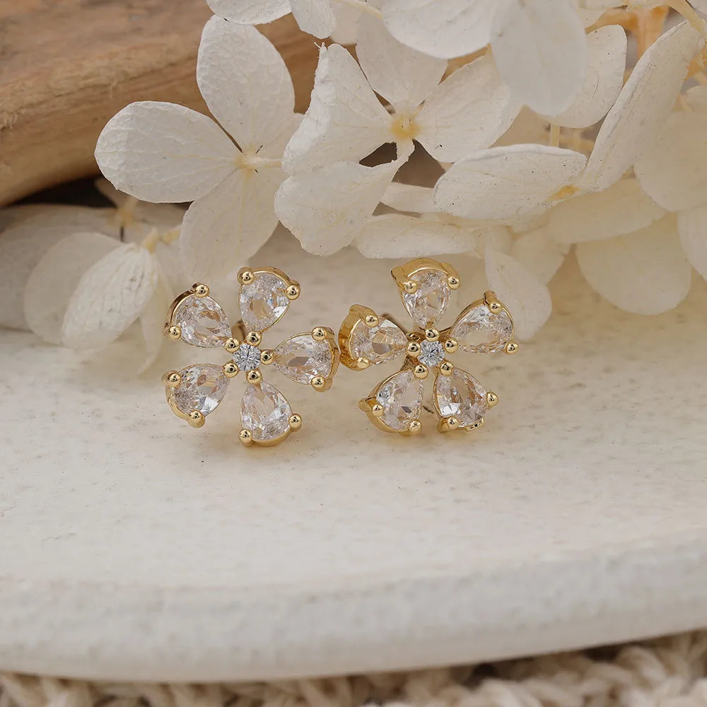 1 Pair Elegant Flower Inlay Copper Zircon Rose Gold Plated Ear Studs