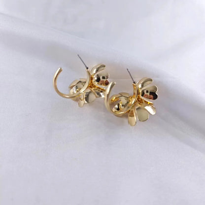 1 Pair Elegant Flower Plating Metal Ear Studs