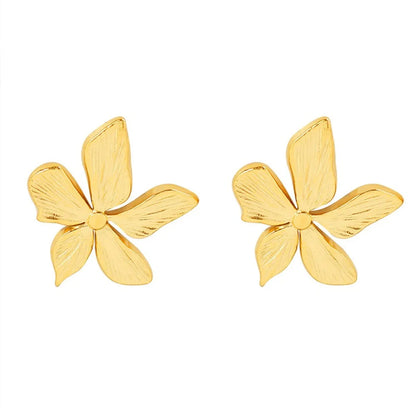 1 Pair Elegant Flower Plating Titanium Steel 18k Gold Plated Ear Studs