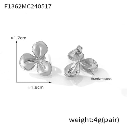 1 Pair Elegant French Style Simple Style Flower Carving 304 Stainless Steel 18K Gold Plated Ear Studs