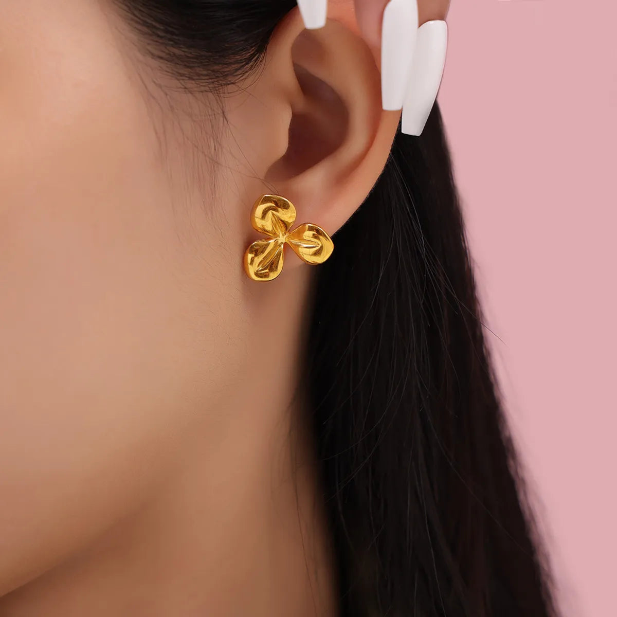 1 Pair Elegant French Style Simple Style Flower Carving 304 Stainless Steel 18K Gold Plated Ear Studs