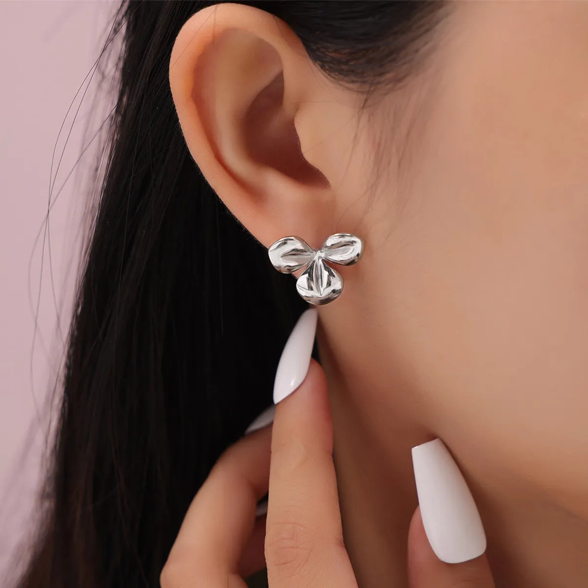 1 Pair Elegant French Style Simple Style Flower Carving 304 Stainless Steel 18K Gold Plated Ear Studs