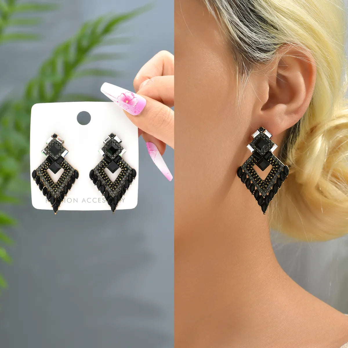 1 Pair Elegant Geometric Argyle Inlay Alloy Glass Ear Studs