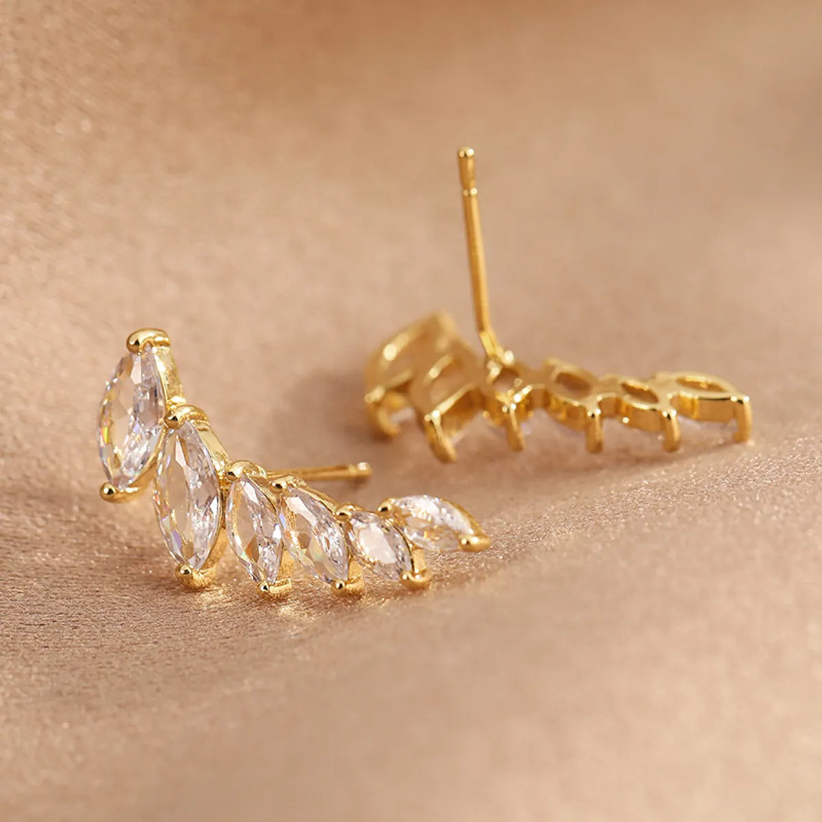 1 Pair Elegant Geometric Inlay Copper Zircon Ear Studs