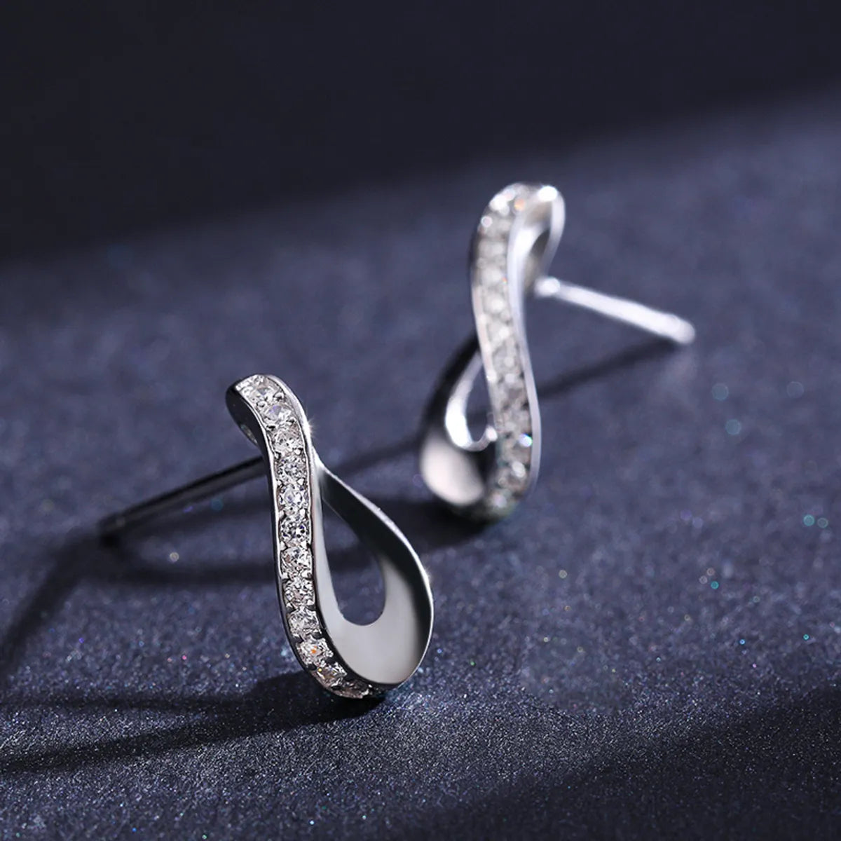 1 Pair Elegant Geometric Sterling Silver Plating Inlay Zircon Rhodium Plated Ear Studs