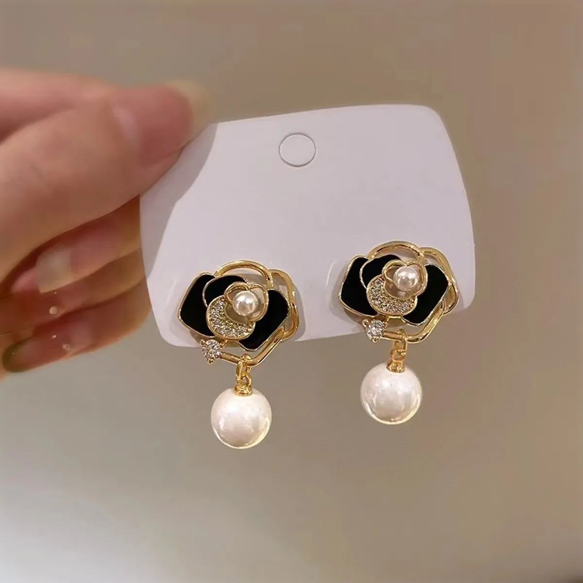 1 Pair Elegant Glam Flower Plating Inlay Alloy Artificial Gemstones Artificial Pearls Gold Plated Drop Earrings