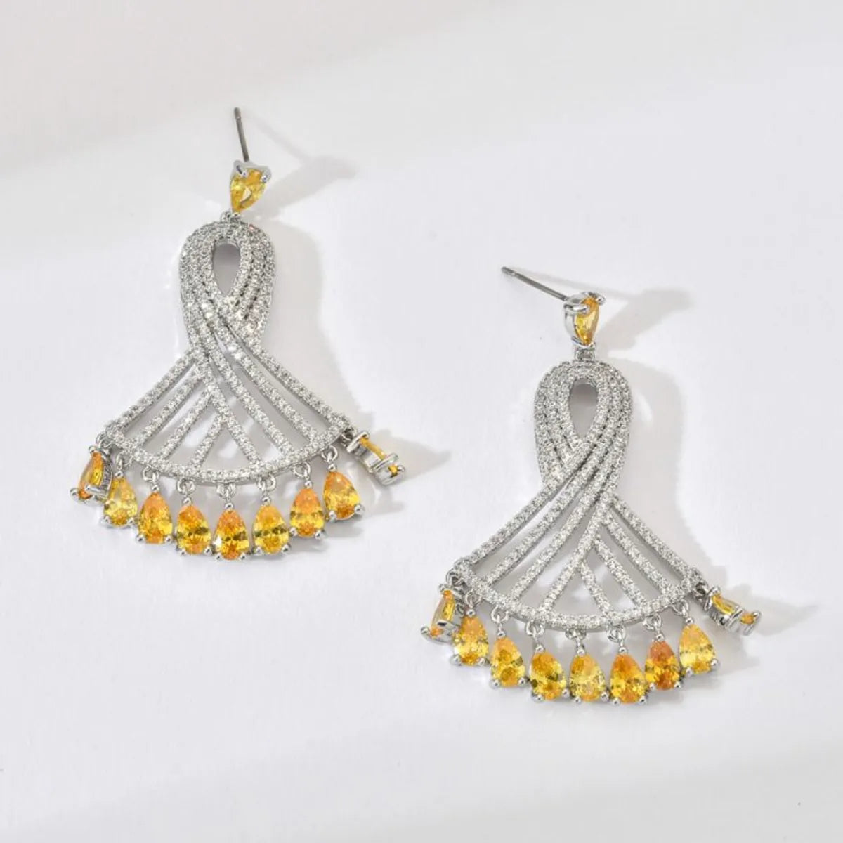 1 Pair Elegant Glam Geometric Plating Inlay Copper Zircon White Gold Plated Drop Earrings