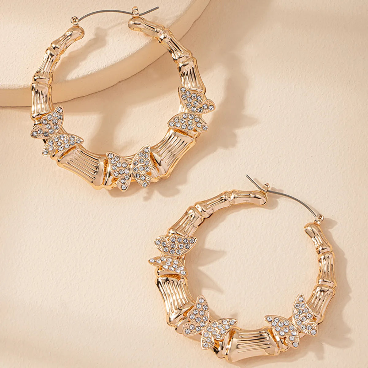 1 Pair Elegant Glam Lady Solid Color Butterfly Plating Inlay Ferroalloy Rhinestones 14k Gold Plated Hoop Earrings