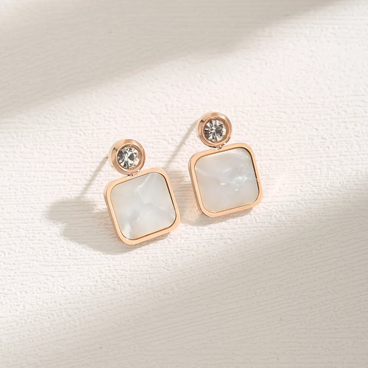 1 Pair Elegant Glam Lady Square Inlay Stainless Steel Shell Zircon 18k Gold Plated Ear Studs