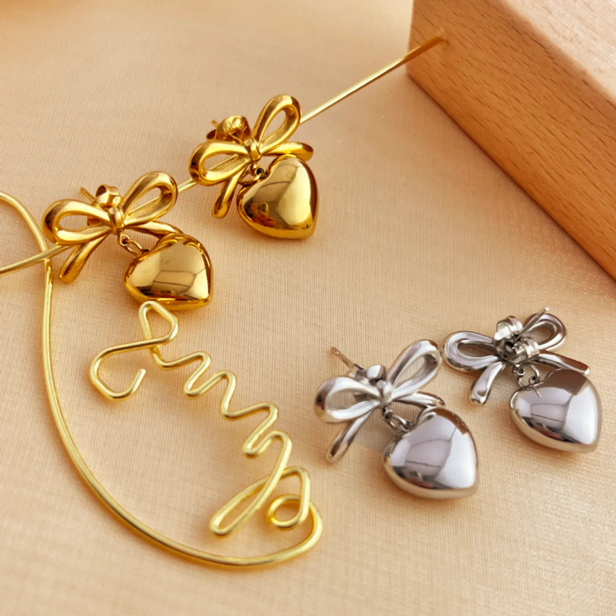 1 Pair Elegant Glam Luxurious Heart Shape Bow Knot Plating 304 Stainless Steel 18K Gold Plated Dangling Earrings