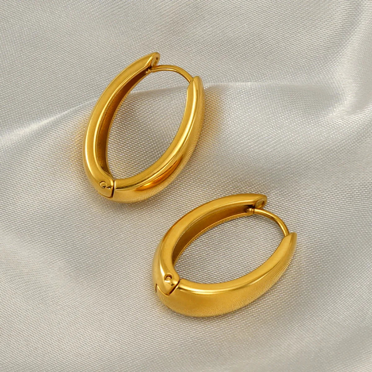 1 Pair Elegant Glam Retro U Shape Polishing Plating Stainless Steel 18k Gold Plated Earrings