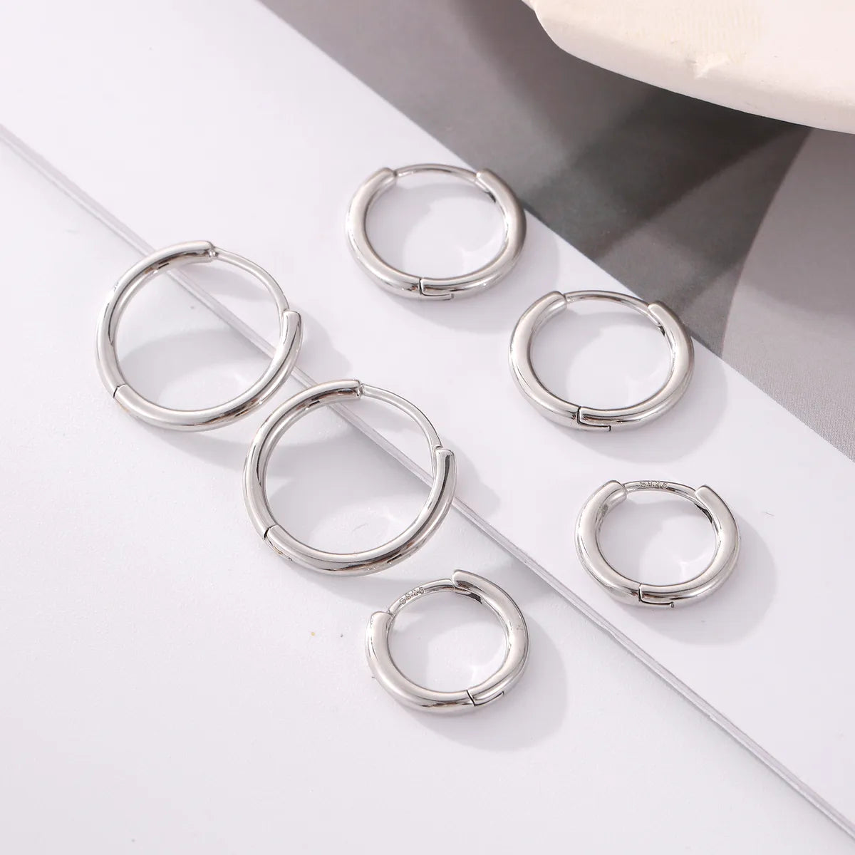 1 Pair Elegant Glam Romantic Circle Handmade Copper White Gold Plated Earrings