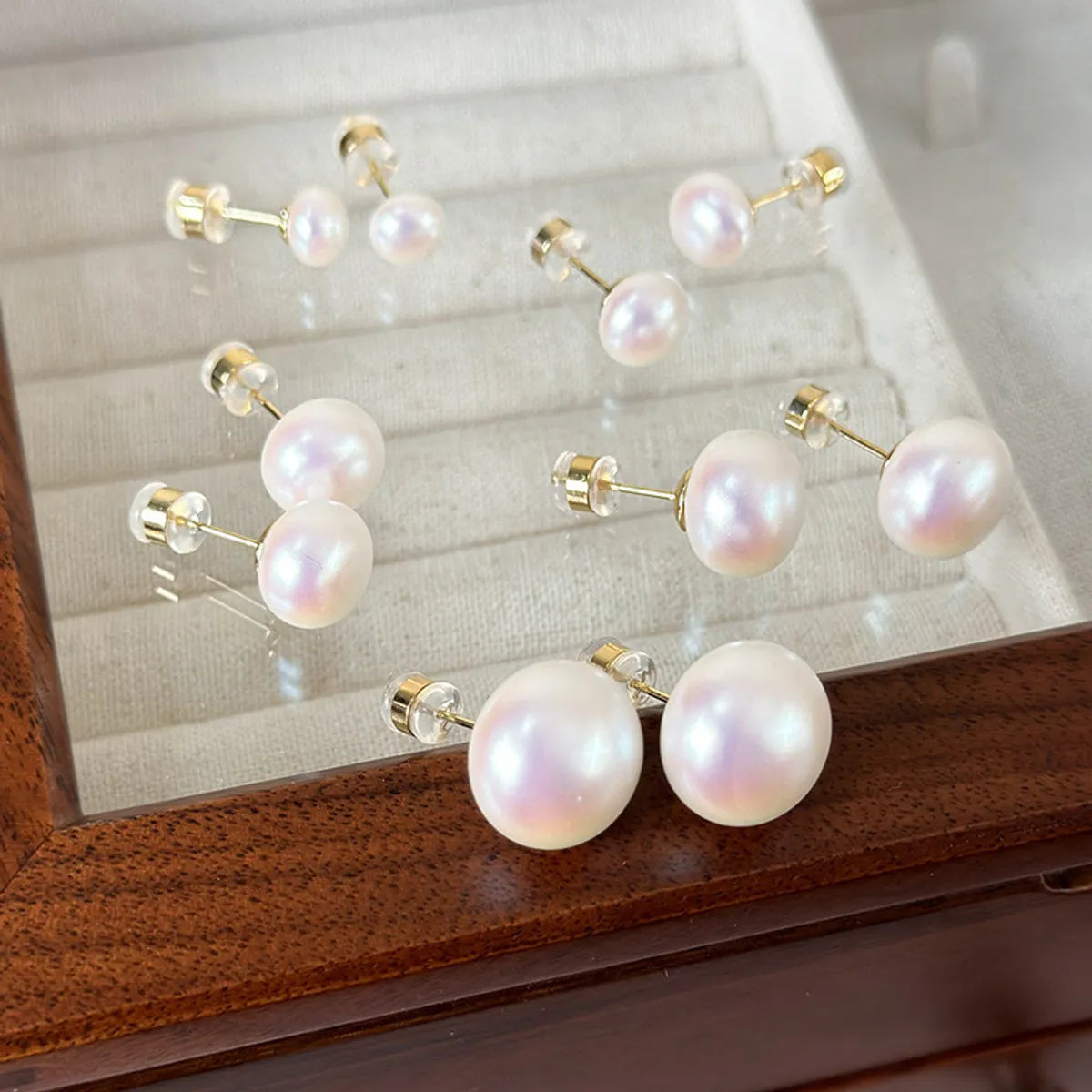 1 Pair Elegant Glam Round Inlay Pearl Pearl Ear Studs