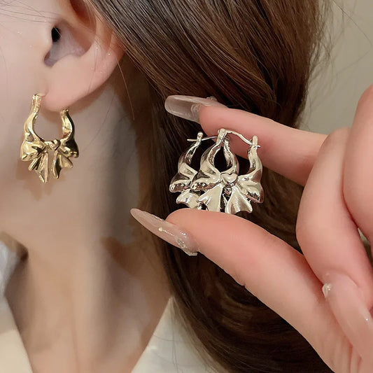 1 Pair Elegant Heart Shape Bow Knot Alloy Hoop Earrings