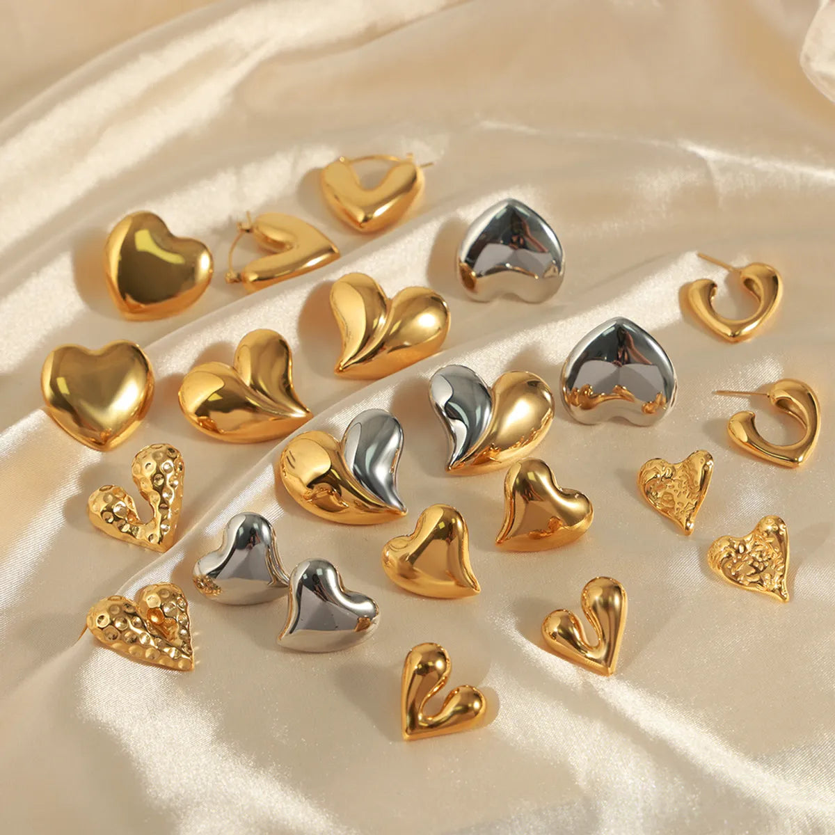 1 Pair Elegant Heart Shape Patchwork Plating Titanium Steel 18k Gold Plated Ear Studs