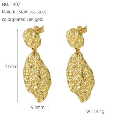 1 Pair Elegant Lady Classic Style Asymmetrical Irregular Solid Color 304 Stainless Steel Titanium Steel Titanium Steel 18K Gold Plated Drop Earrings