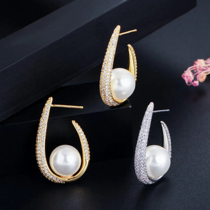 1 Pair Elegant Lady Classic Style Geometric Plating Inlay Brass Imitation Pearl Zircon Gold Plated Drop Earrings