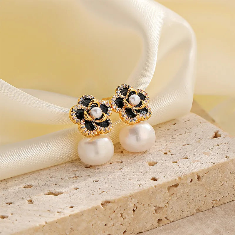 1 Pair Elegant Lady Commute Flower Plating Inlay Copper Artificial Pearls Zircon Ear Studs