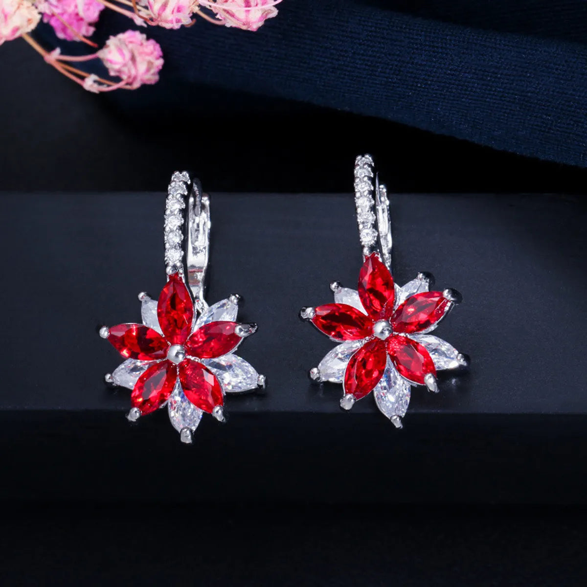 1 Pair Elegant Lady Flower Inlay Copper Zircon Drop Earrings