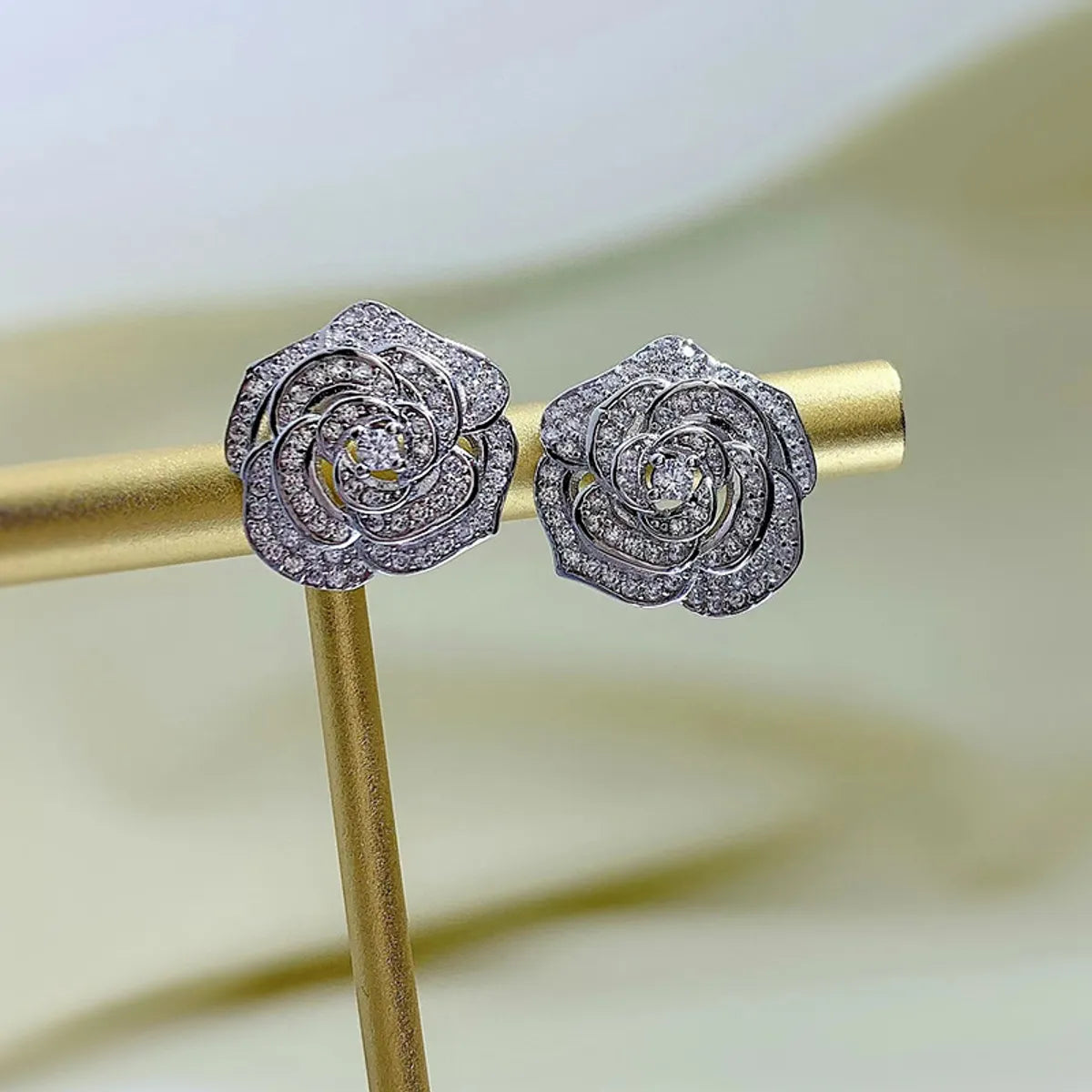 1 Pair Elegant Lady Flower Sterling Silver Inlay Zircon Ear Studs