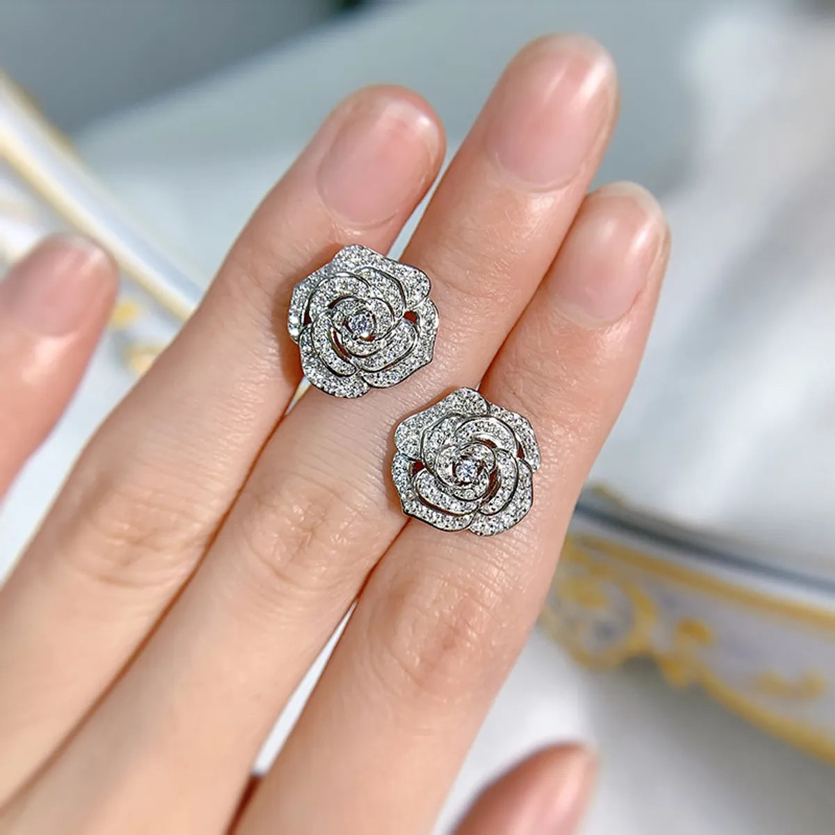 1 Pair Elegant Lady Flower Sterling Silver Inlay Zircon Ear Studs